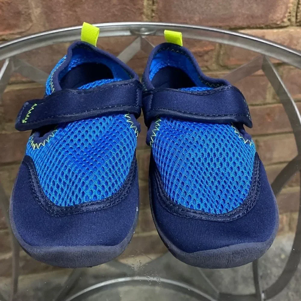 Old Navy Blue Water Shoes Size 10